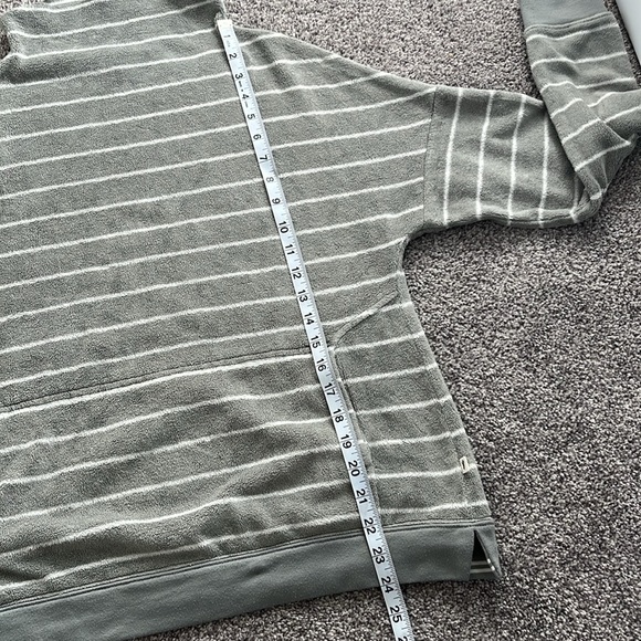 Toad & Co Gray Stripped Cowl Neck Fleece Sweater size small - Picture 7 of 8